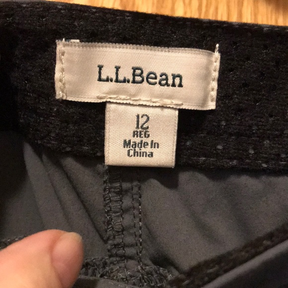 LL Bean Comfort Trail Pants Capri Crop size 12 x 22” Adjustable inner waist EUC - Picture 6 of 15